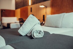 Hotel Transit