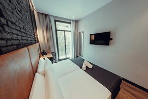 Hotel Transit