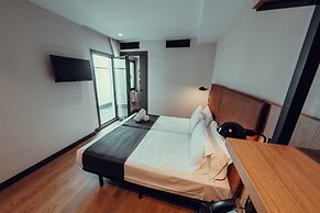 Hotel Transit