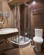 Mountain Paradise by the Walnut Trees