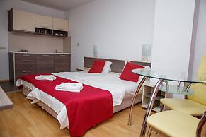 Mountain Paradise by the Walnut Trees