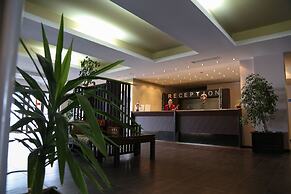 Mountain Paradise by the Walnut Trees