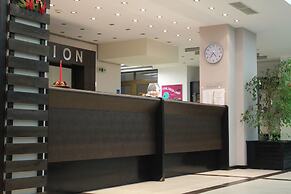 Mountain Paradise by the Walnut Trees