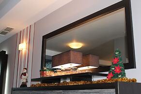 Mountain Paradise by the Walnut Trees