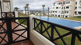 Lilac's garden Vue piscine