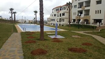 Lilac's garden Vue piscine