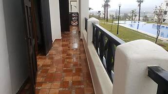 Lilac's garden Vue piscine