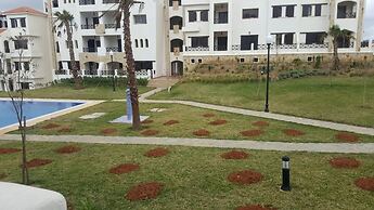 Lilac's garden Vue piscine