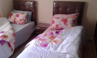 Lilac's garden Vue piscine