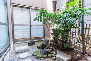 Bijou Suites Ferries Wheel View