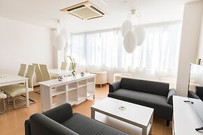 Bijou Suites Ferries Wheel View