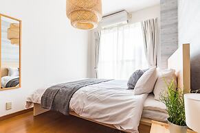 Bijou Suites Ferries Wheel View