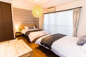 Bijou Suites Ferries Wheel View