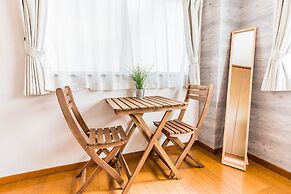 Bijou Suites Ferries Wheel View