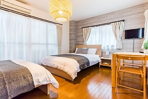 Bijou Suites Ferries Wheel View