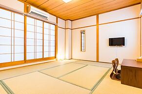 Bijou Suites Ferries Wheel View