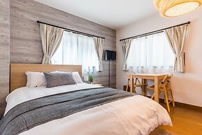 Bijou Suites Ferries Wheel View