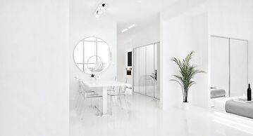 Penthouse 7: Smart Luxury Tower w Panoramic View