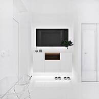 Penthouse 7: Smart Luxury Tower w Panoramic View