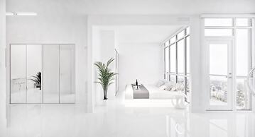 Penthouse 7: Smart Luxury Tower w Panoramic View