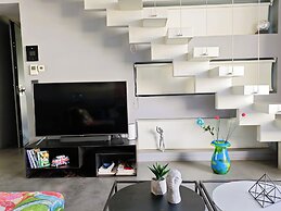 Athina Art Apartments