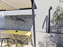 Athina Art Apartments