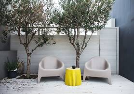 Athina Art Apartments