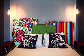 Athina Art Apartments