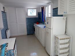 Partie de pittoresque maison en bord de mer