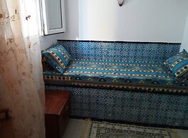 Partie de pittoresque maison en bord de mer