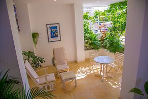 El Cactus Luxury Apartments in Historic Center