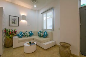 El Cactus Luxury Apartments in Historic Center