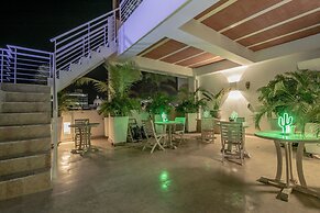 El Cactus Luxury Apartments in Historic Center