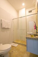 El Cactus Luxury Apartments in Historic Center