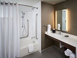 Staybridge Suites Niagara-On-The-Lake by IHG