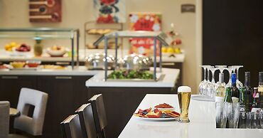 Staybridge Suites Niagara-On-The-Lake by IHG