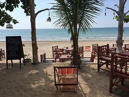 Lanta Smile Beach At Klong Dao