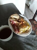 JO J'S Hostel