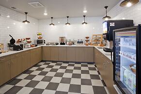GrandStay Cannon Falls