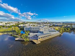 Best Western Plus North Lakes Hotel