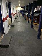 Budget Inn and Suites