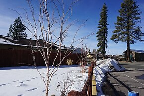 A&A Lake Tahoe Inn