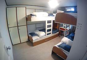 Lux Guesthouse - Hostel