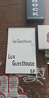 Lux Guesthouse - Hostel