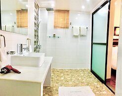 Edgewater Dive & Spa Resort