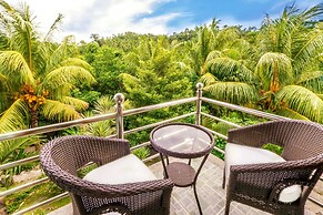 Edgewater Dive & Spa Resort