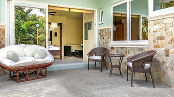 Edgewater Dive & Spa Resort