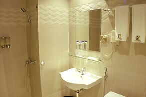 Heef Hotel Pasar Baru Powered by Archipelago