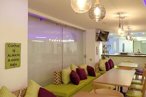 Heef Hotel Pasar Baru Powered by Archipelago