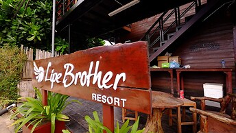 Lipe Brother Resort